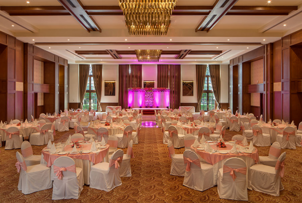 Dlf Club 5, Sector 52, Gurugram